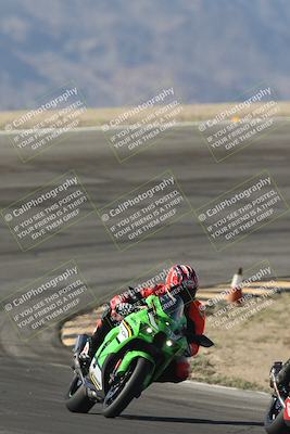 media/Oct-30-2025-Racers Edge (Thu) [[dabbdaf680]]/3-B Group/Session 2 (Bowl Exit)/